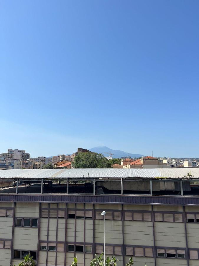 カターニアLa Via Di Mezzoアパートメント エクステリア 写真
